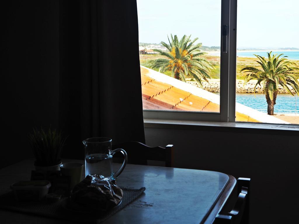 Ema'S Beach And Nightlife House Apartment Lagos Exterior photo
